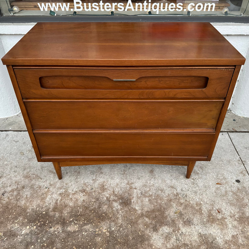 Mid Century Modern Petite Dresser by Bassett Furniture