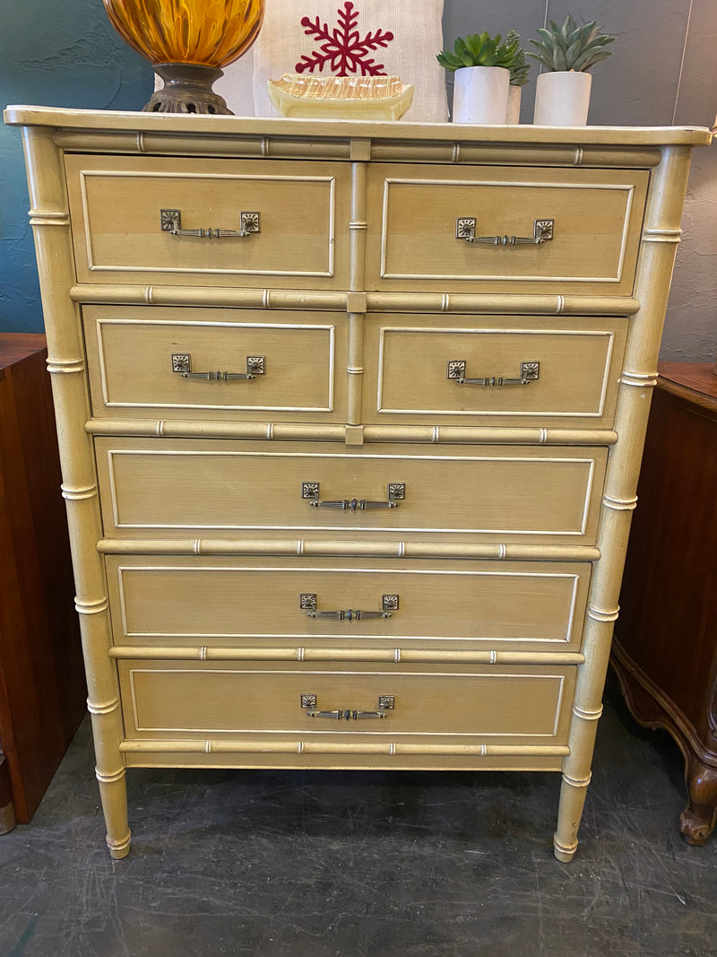 Classic Henry Link Chest of Drawers